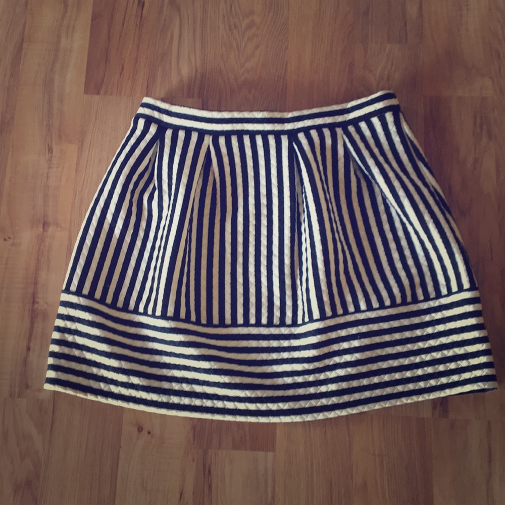 Short skirt
